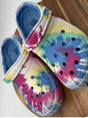 Crocs Multicolor Tie Dye Fleece Lined Clogs